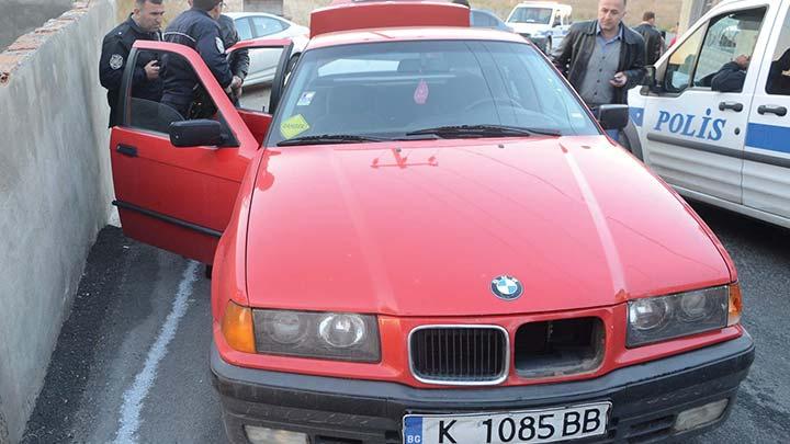 niversitelilerin BMW zulas: Yarm kilo esrar