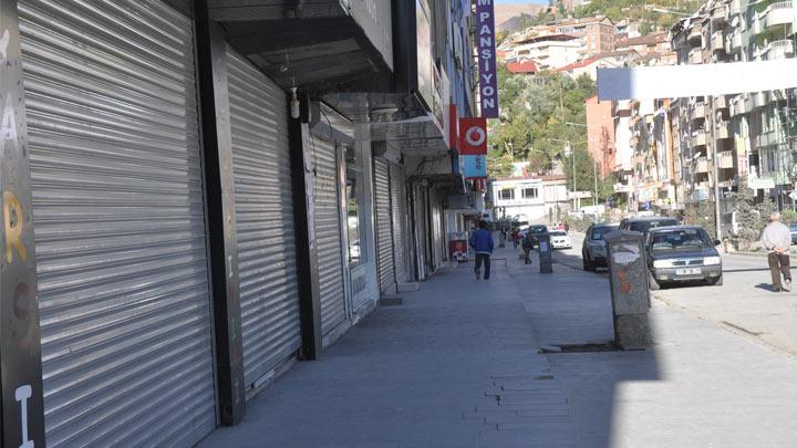 Hakkari ve ilelerinde esnaf kepenk amad