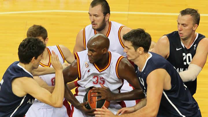 G.Saray'dan Efes'e fark!