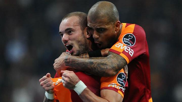 Sneijder:'Milli mataki performansm iin zr dilerim'