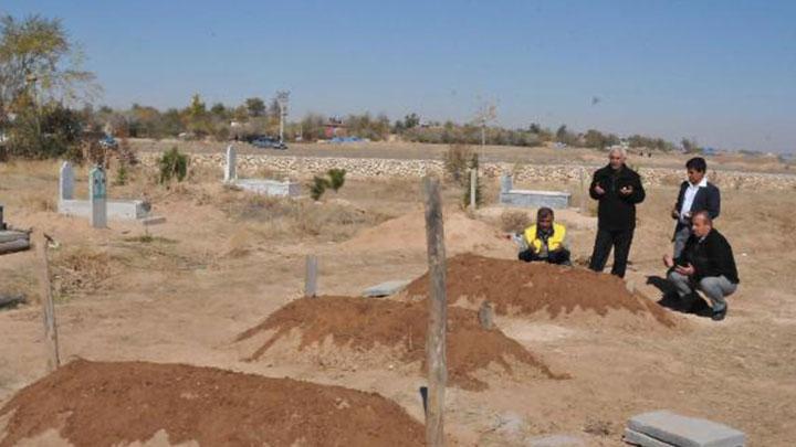 Konya'da len anne-kzn cenazeleri topraa verildi