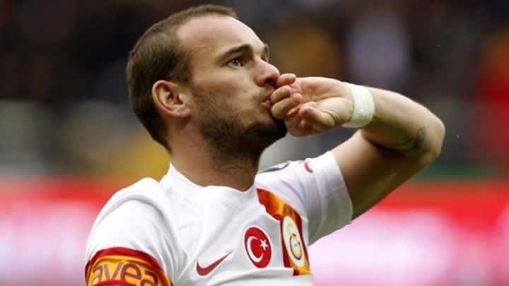 Sneijder: Bu lkenin parasym