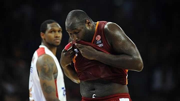 Galatasarayl Nathan Jawai'nin salk durumu