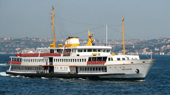 stanbul'da 29 Ekim'de hangi yollar kapal,  seferler iptal"