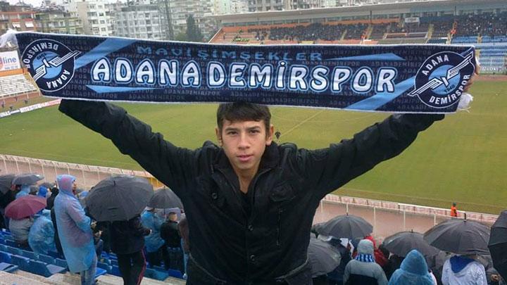 Adana'da futbolcu minibs devrildi