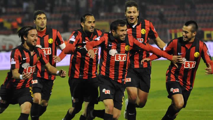 Eskiehirspor: 2 Akhisar Belediyespor: 0