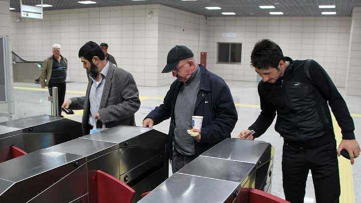 Marmaray'da cretli gecite ilk gn