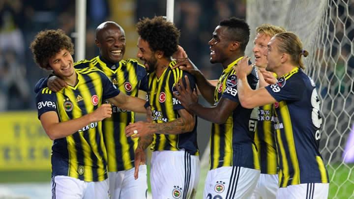 Fenerbahe herkesi artt!