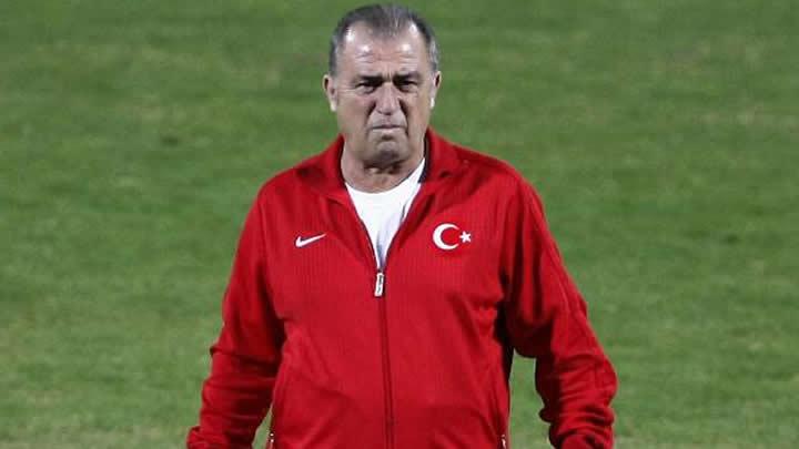 Fatih Terim imzalyor...