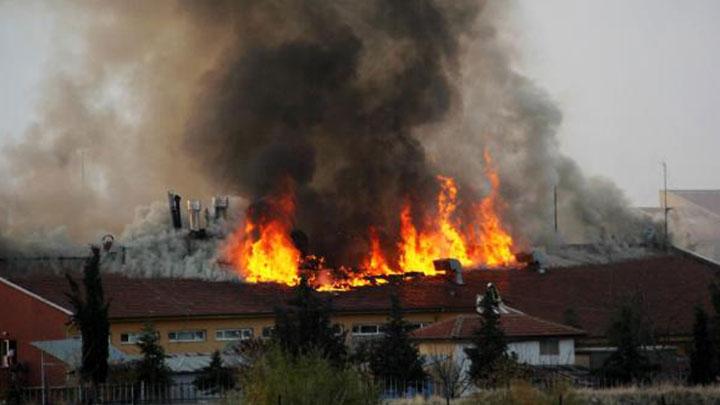 Burdur renci yurdunda yangn!