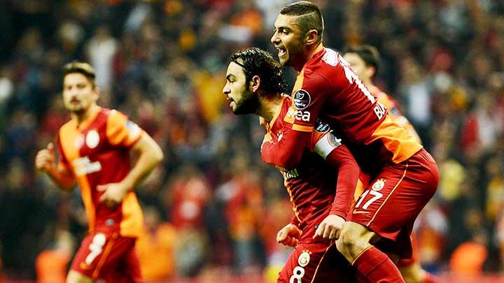 (Galatasaray 2 - 1 Sivasspor) Aslan krmzda geti