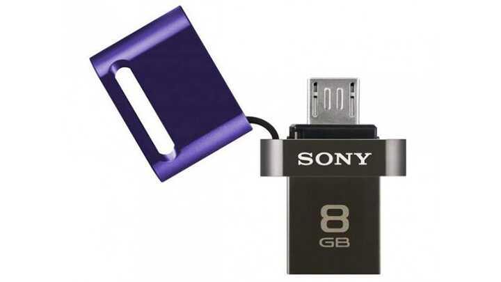 Sony'den melez USB bellek