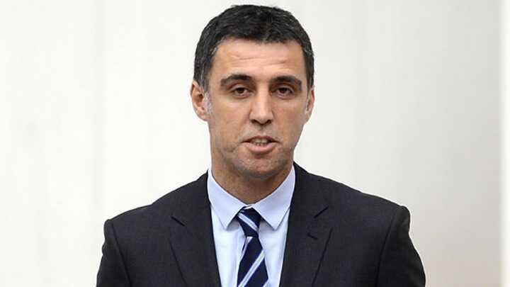 Hakan kr AK Partiden istifa etti!