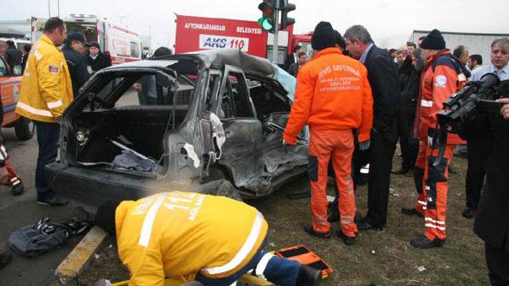 Afyon'da feci kaza