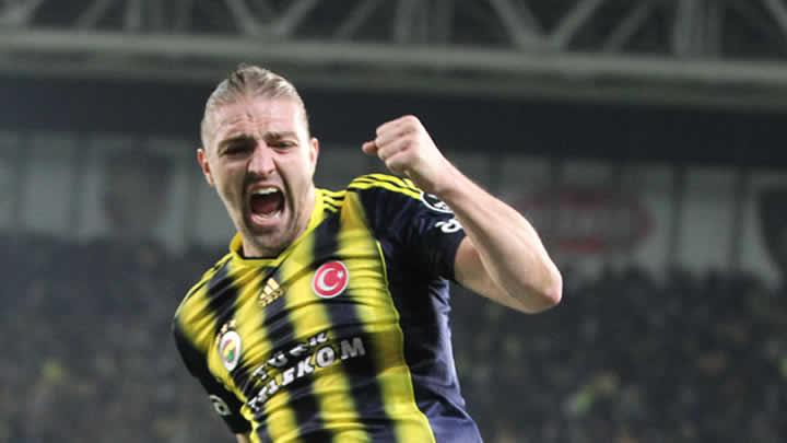 Liverpool Caner Erkinin peinde