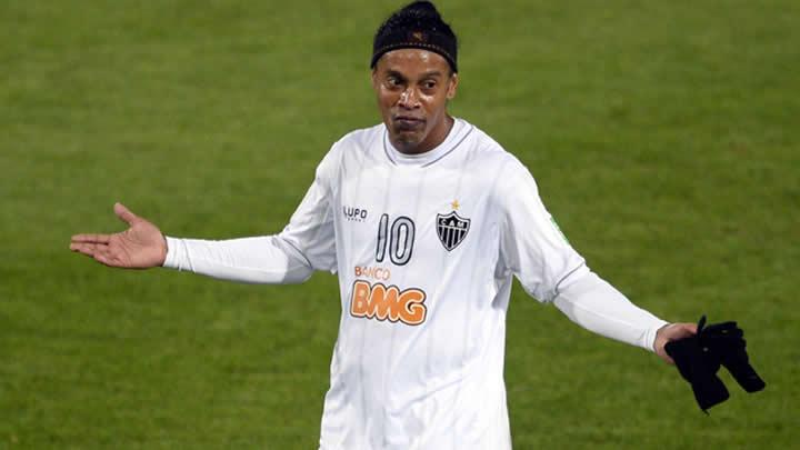 Kasmpaa ve Ronaldinho aklamas