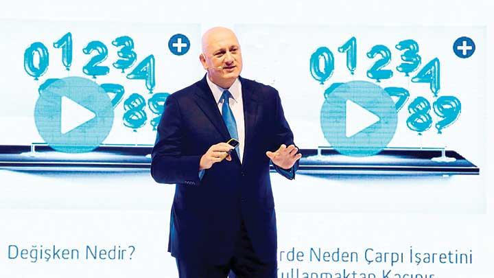 Turkcell Dijital Akademi 35 milyon aboneye ak