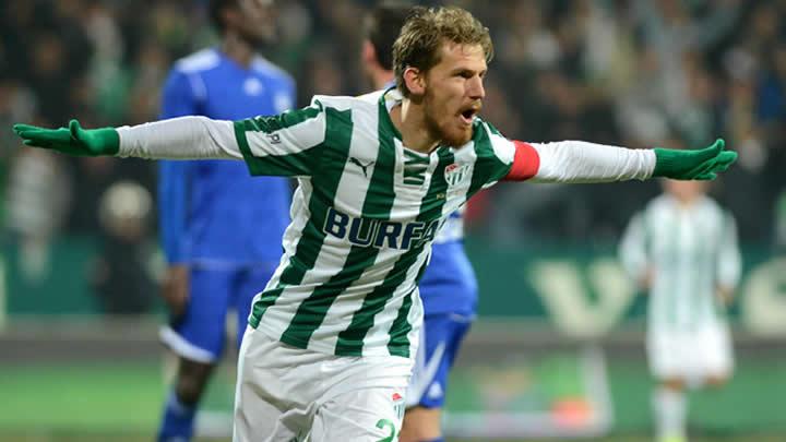 Serdar Aziz Bursaspor ile szleme uzatt