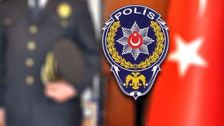 zmir ve Ankarada 500 polis grevden alnd