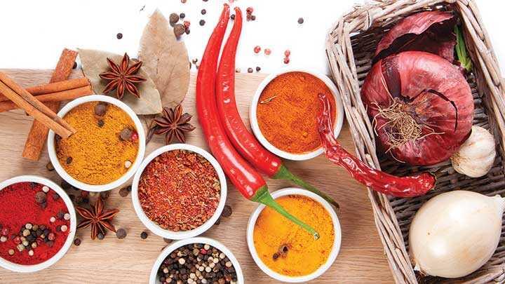 Baharat altnla yaryor