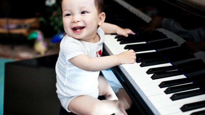 Müzik bebeği zeki yapar mı"