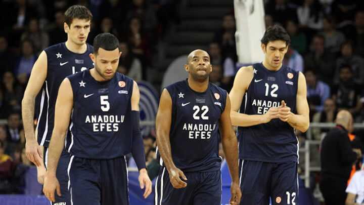 Anadolu Efes 10. randevuda