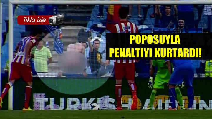 Taraftar poposunu gsterince penalty kard!