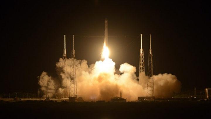 'Falcon 9' roketi frlatld