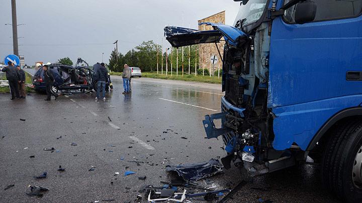 Edirne'de tr ile minivan arpt: 7 yaral