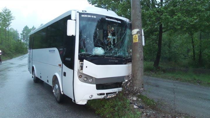 Sakarya'da trafik kazas: 14 yaral