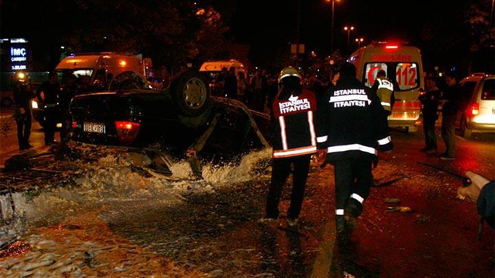 stanbul'da trafik kazas: 1 l, 3 yaral