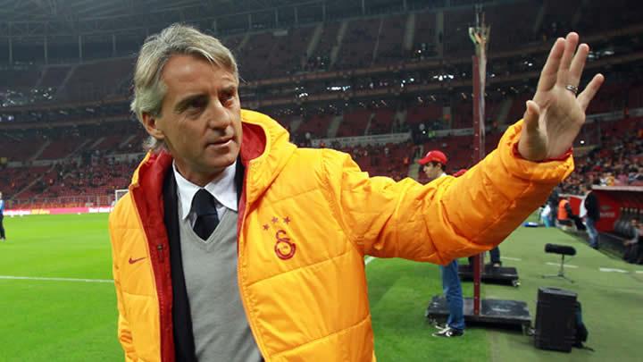 Galatasaraydan Mancini aklamas