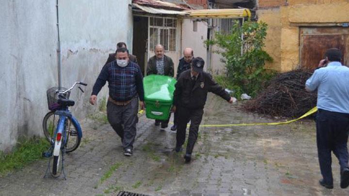 Manisa'da bir kii evinde l bulundu