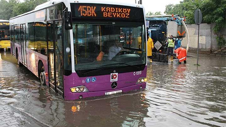 stanbul'da saanak hayat fel etti