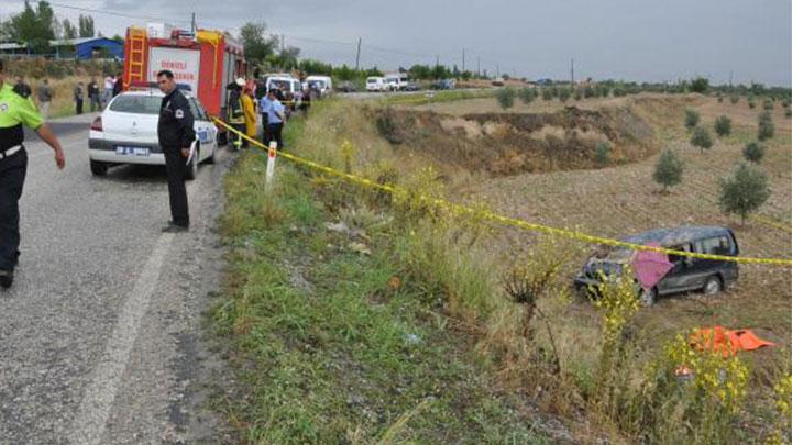 Denizli'de hastane yolunda kaza