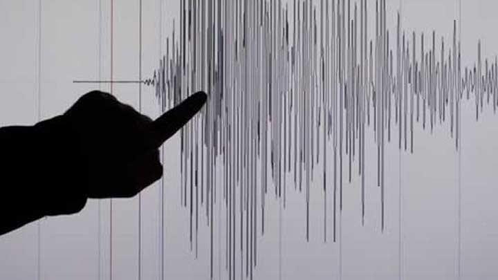 Pakistan'da 6.0 byklnde deprem