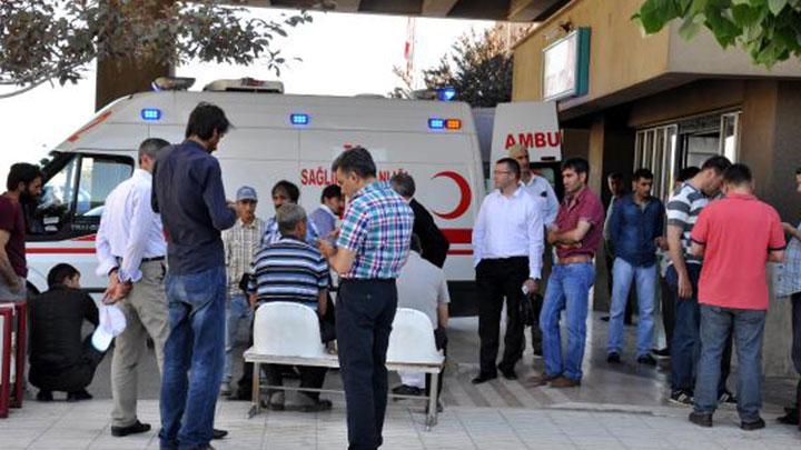 PKK Elazda yol kesip polise ate at