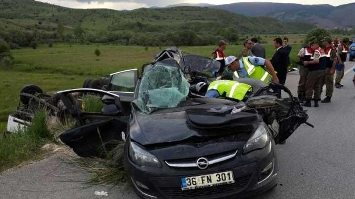 Erzincanda facia gibi kaza: 5 l!