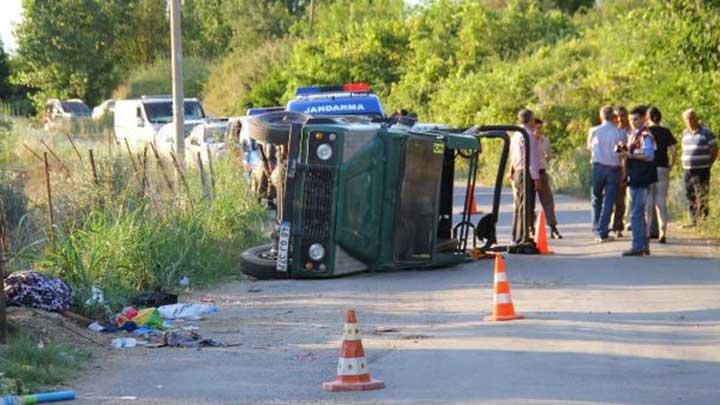 Mulada saferi cipi devrildi: 2 turist ld