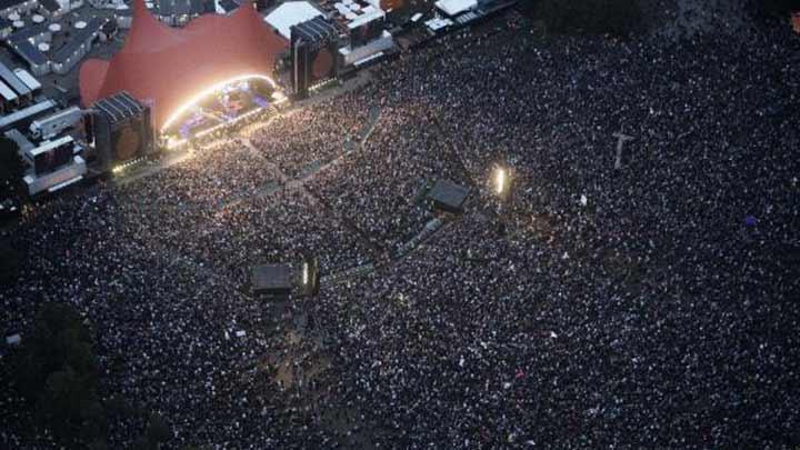 Avrupa'nn en byk "ROSKLDE FESTVAL" ak hava festivali balad