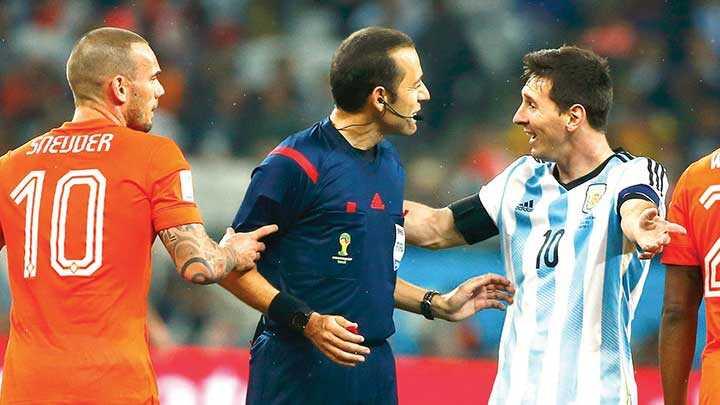 Messi var da ynetmiyor mu"