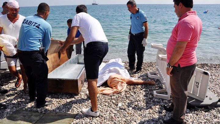 Rus turist denizde bouldu