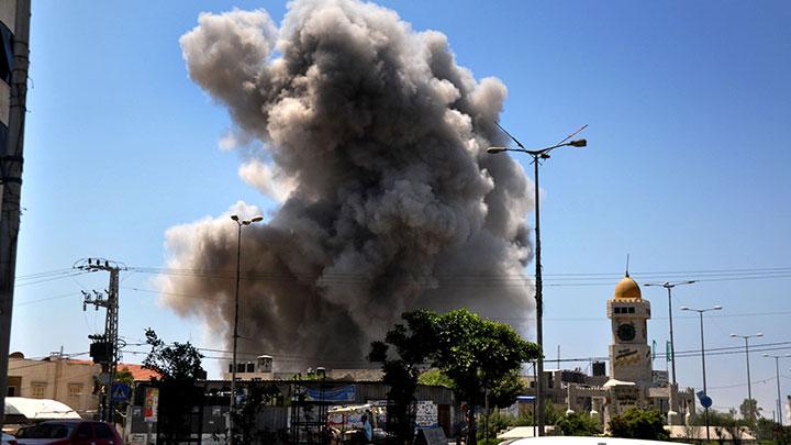 srail Gazzede hastane bombalyor