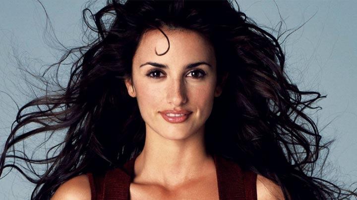 Penelope Cruz sraili knad diye haftann sala seildi