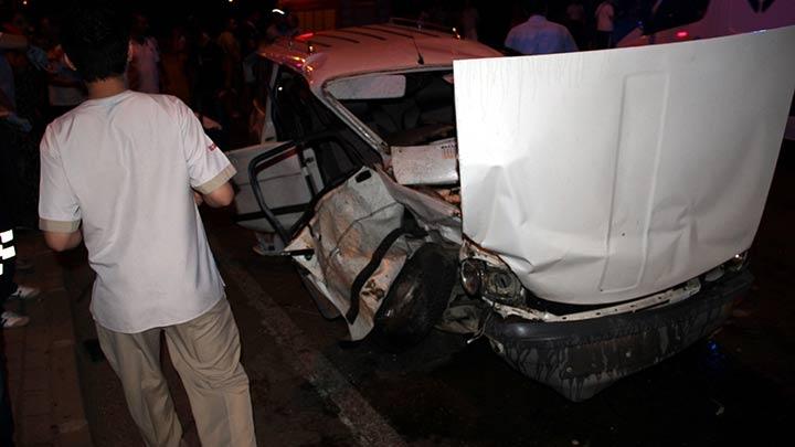 Manisa'da trafik kazas: 2 l