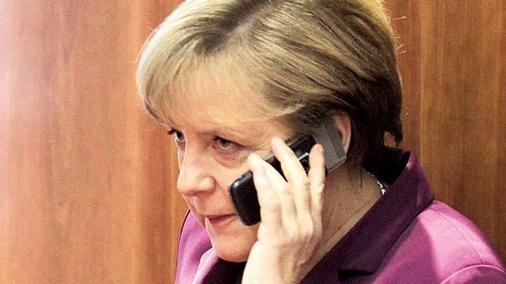 Almanyada muhalefetten Merkele tepki