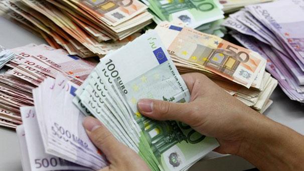 Fransa'da 4 milyon kiiye vergi indirimi