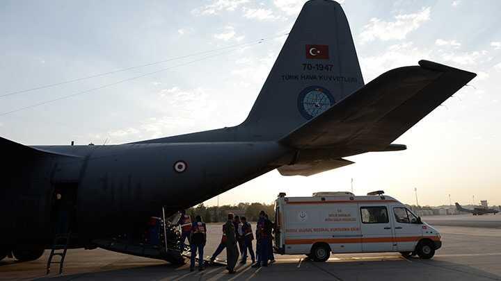 Yaral Filistinliler uakla Trkiye'ye getiriliyor