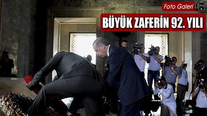 Devletin zirvesi Antkabirde