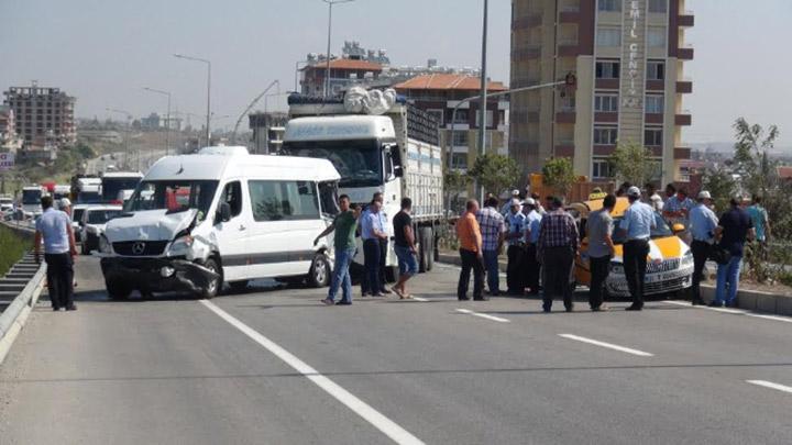 Be ara birbirine girdi: 20 yaral